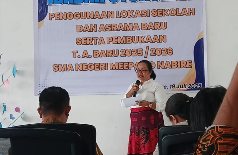 SMA Negeri Meepago Nabire Gelar Ibadah Syukuran Lokasi Baru dan Buka Tahun Ajaran 2025/2026